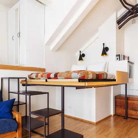 Apartment La Casa Colorata - Flats In - Bocconi