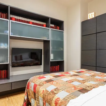 La Casa Colorata - Flats In - Bocconi Apartment *