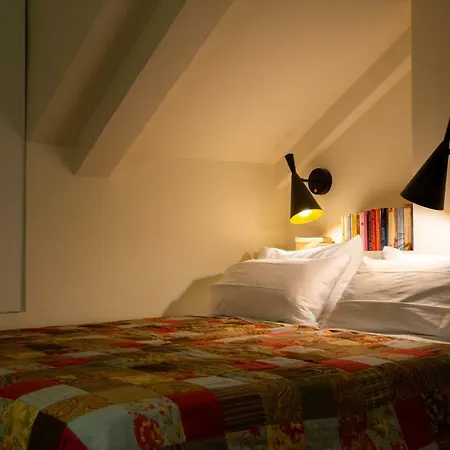Apartment La Casa Colorata - Flats In - Bocconi *