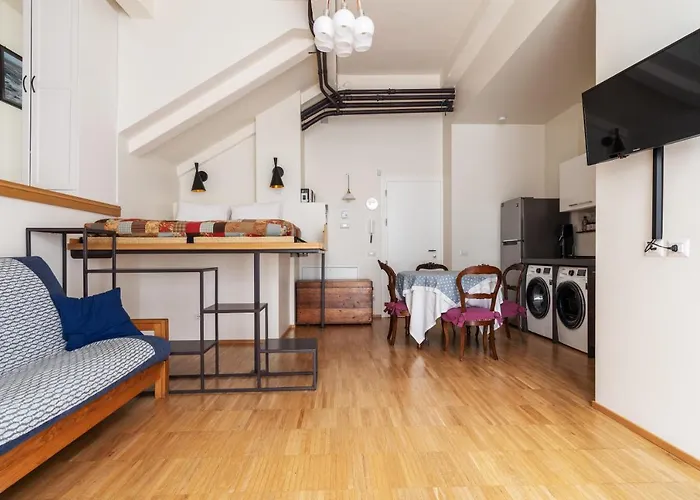 La Casa Colorata - Flats In - Bocconi ميلان